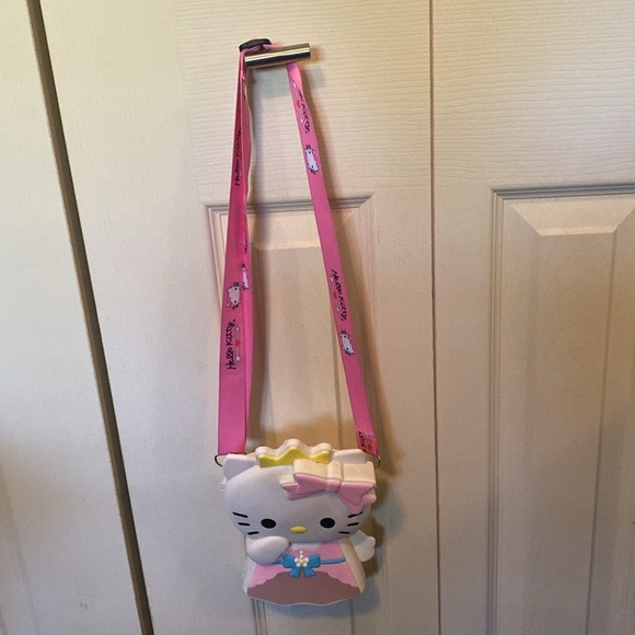 Hello Kitty Pink Crossbody Bag for Kids - Picture 2 of 16